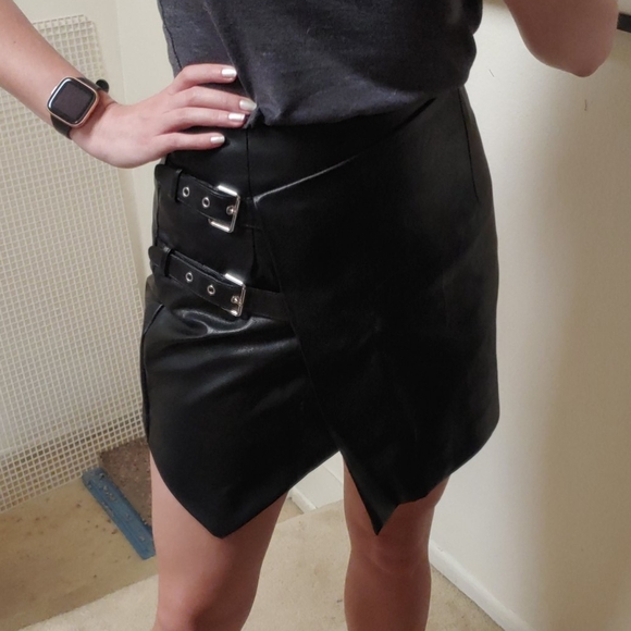 Stitch and Feather - Moto Skirt - Picture 2 of 4